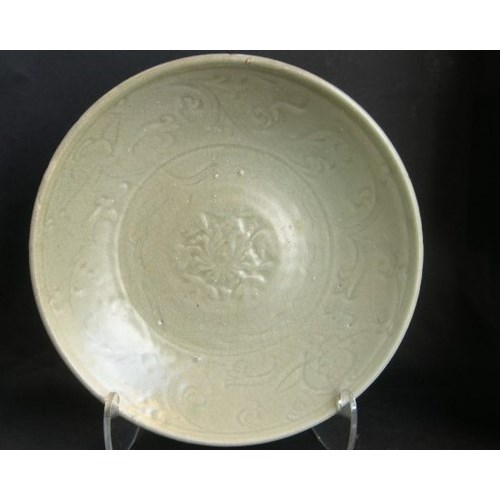 Dish ceramic celadon molded and incised